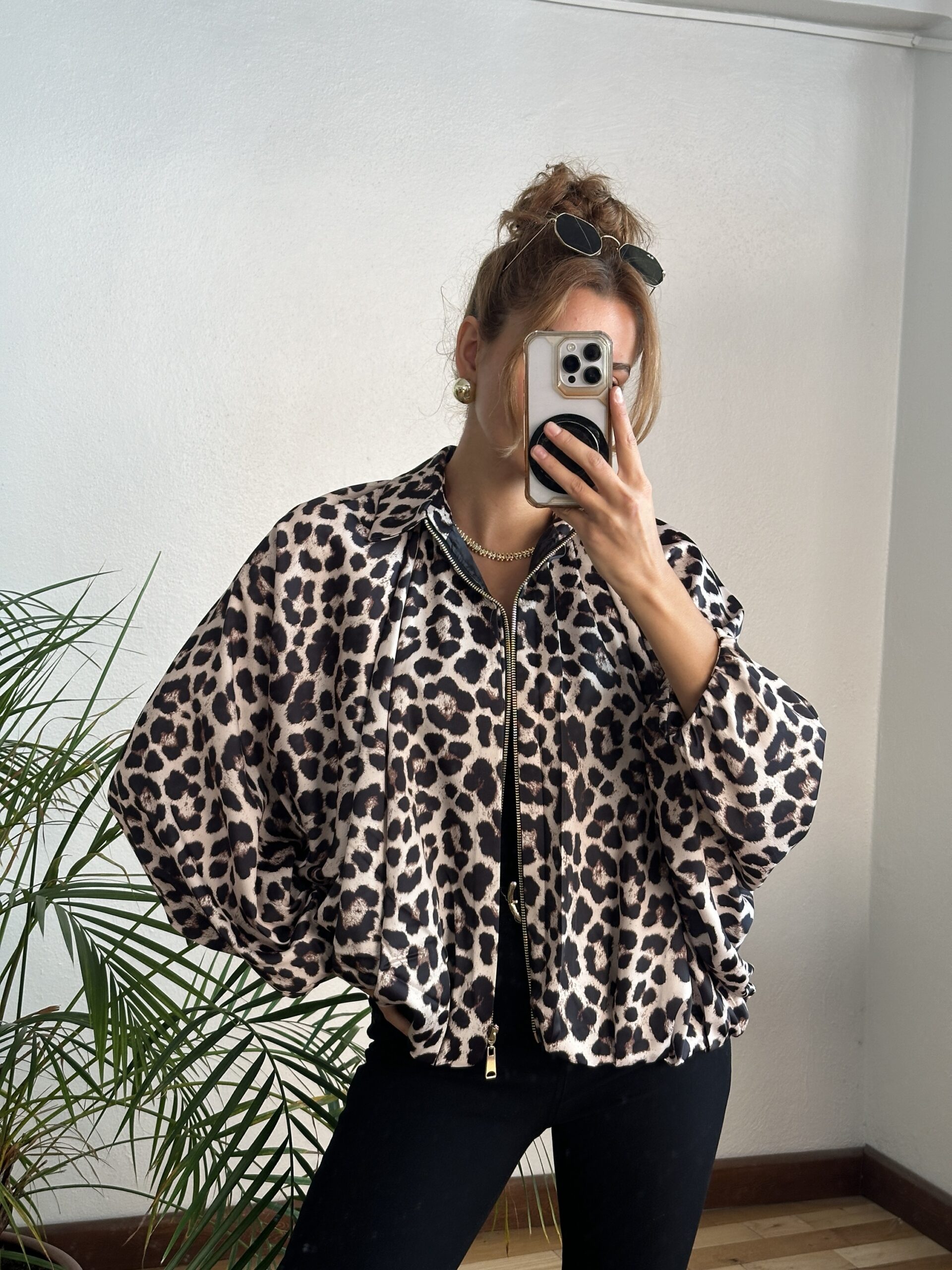 Saten Leoparlı Ceket - Görsel 3