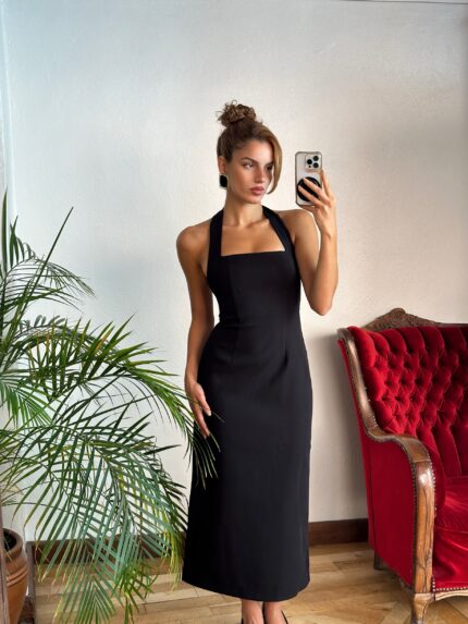 Siyah Midi Sırt Dekolteli Elbise