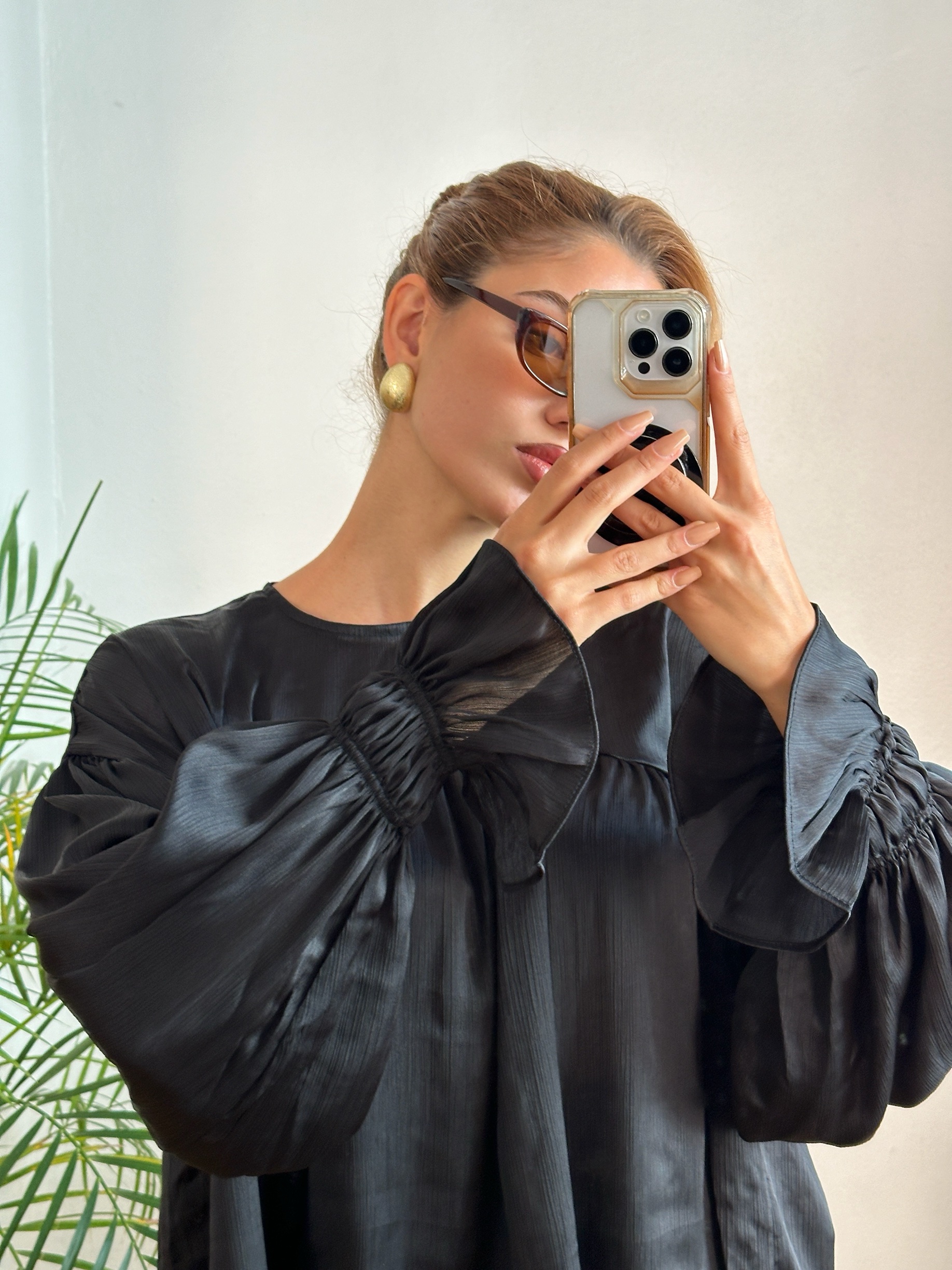 Siyah Saten Bluz - Görsel 2