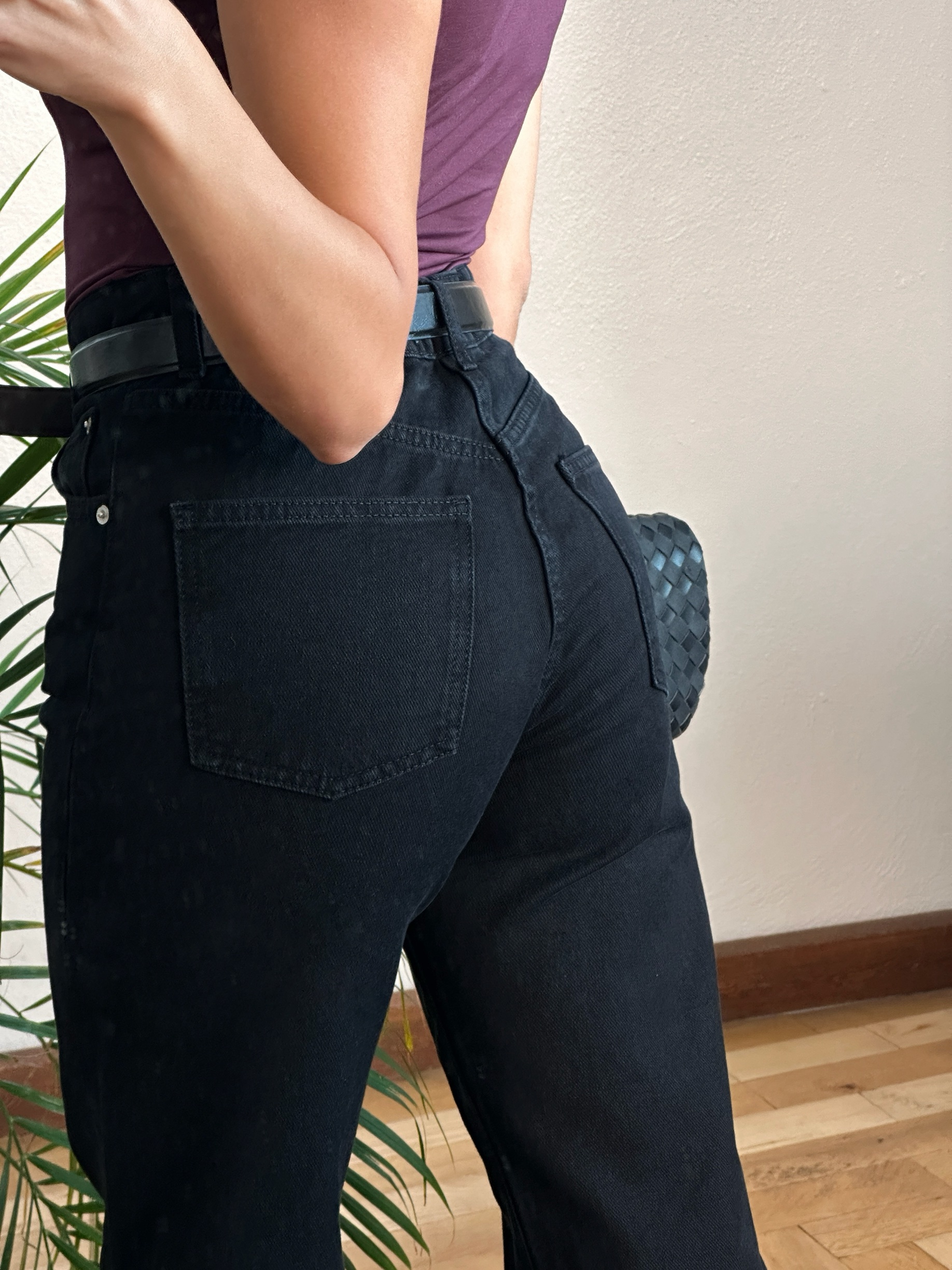 Siyah Paçası Kesik Palazzo Jean - Görsel 3