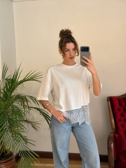 Dantelli Beyaz Tshirt